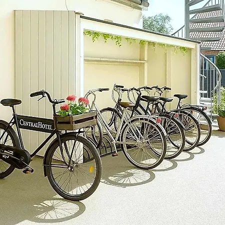 Hotel Centralhotellet 3*